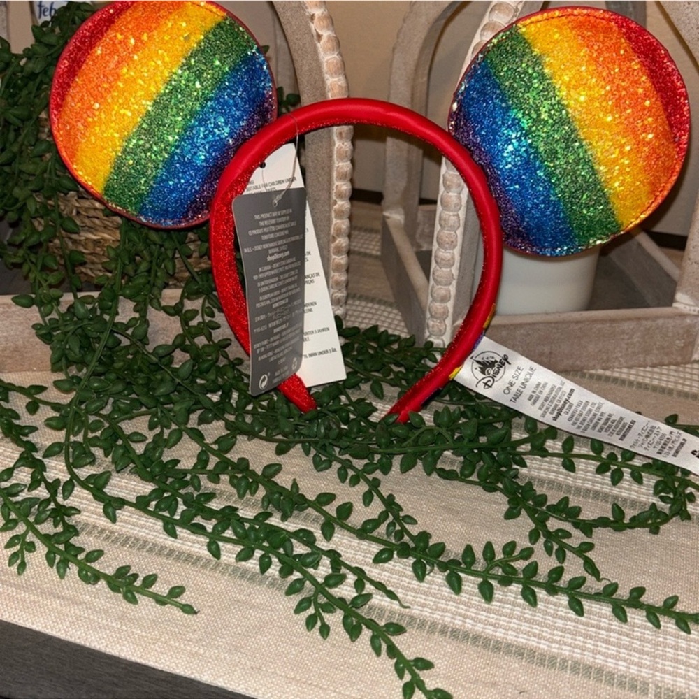 🆕 Disney rainbow glitter Mickey ears